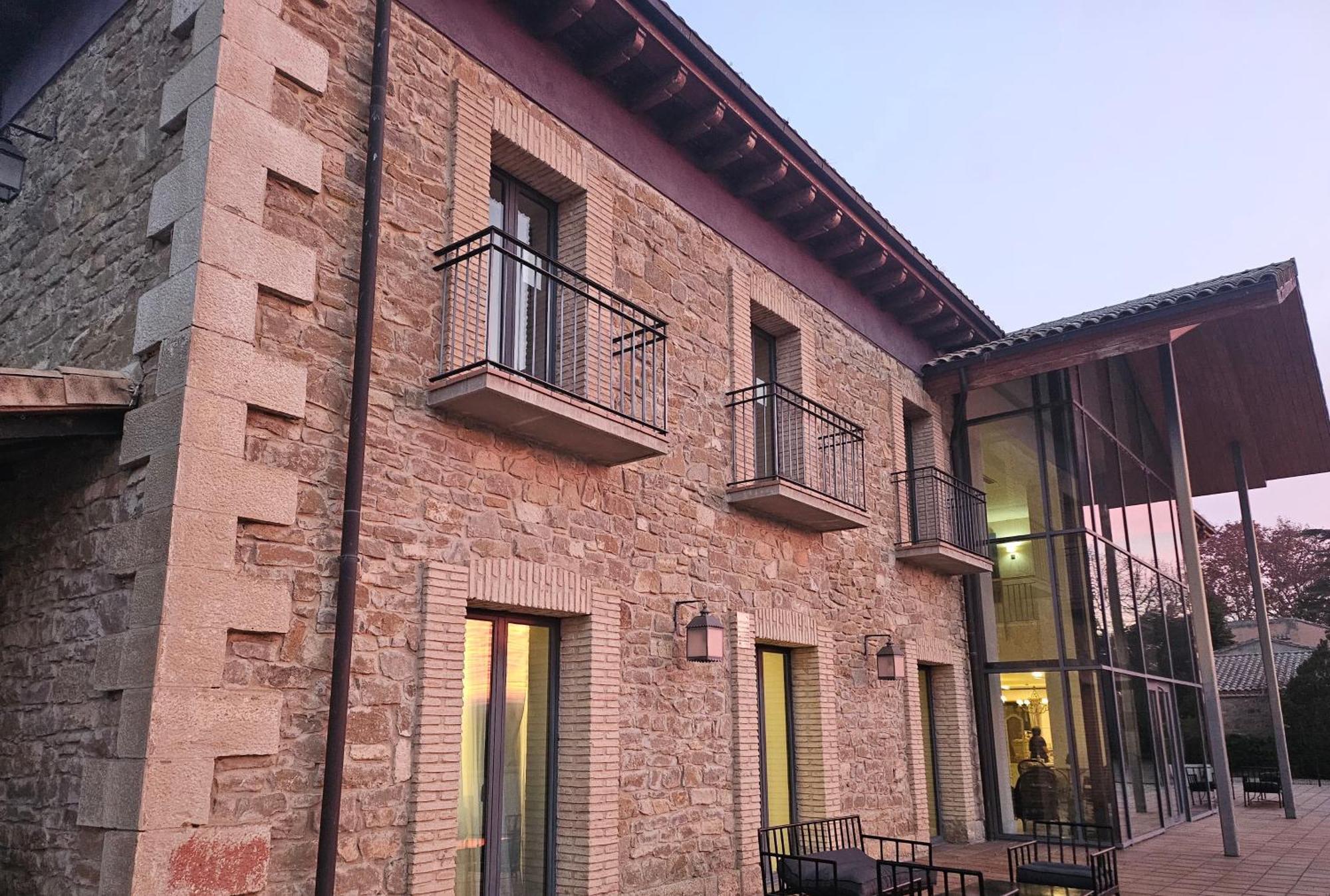 Hotel Villa Marcilla Buitenkant foto