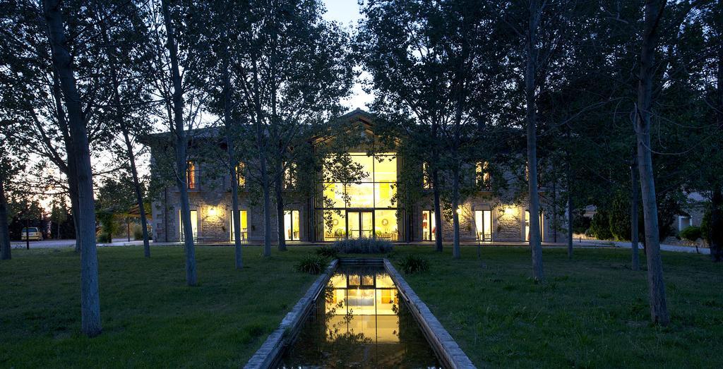 Hotel Villa Marcilla Buitenkant foto